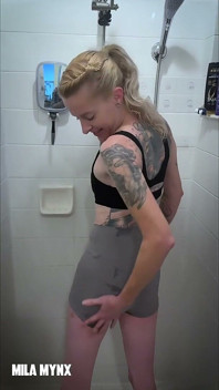 Wetting Compilation: Jeans, Leggings, Daisy Dukes & More