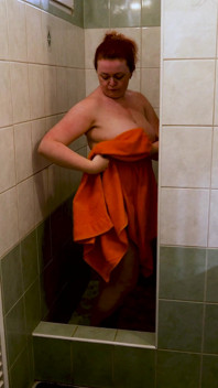 Naked Nicole Bunny in the Shower