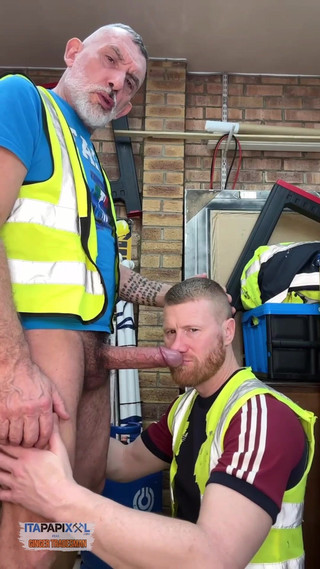 itapapixxl: 大鸡巴熟女itapapixxl无套干他的姜商人 - 大量内射