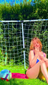 Brazilská fotbalová dívka Dres škádlí k orgasmu spodního prádla