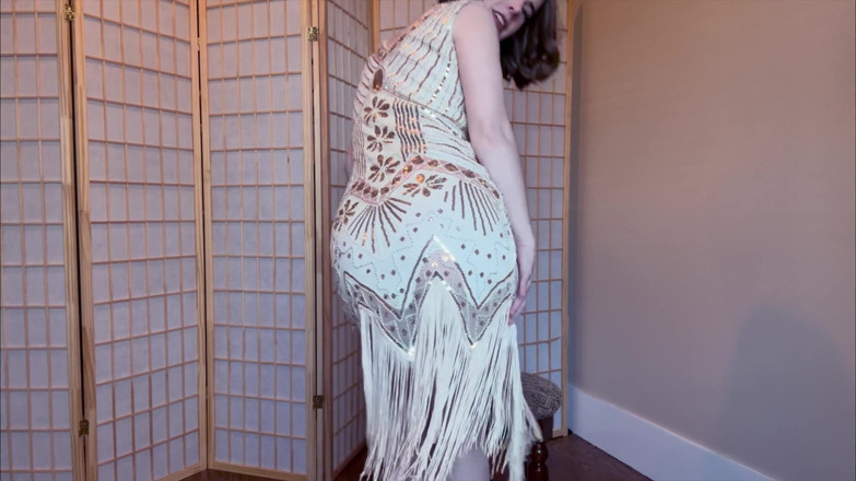 Kink in Time: Ivy Wilder's Roaring '20s Jerk off Instruction 4K POV Seduction Awaits!