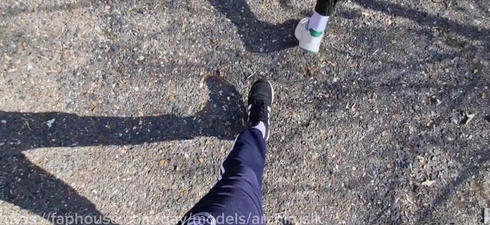 ArchiRusik: Me corro dentro y afuera en el hermoso y húmedo...