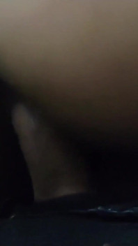 Confessione di puttana: sono andata alla festa, ho colpito il pelo e sono tornata con la figa piena di sperma!