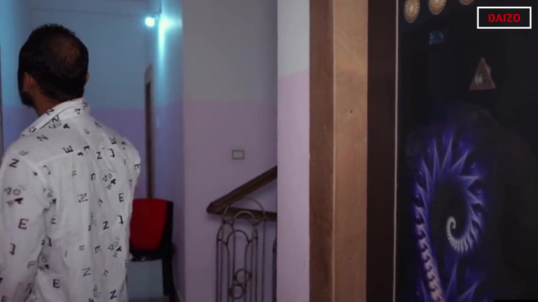 Daizo Premium: Allein zu hause, indisches bhabi, von Dewar zurück zu rücken...