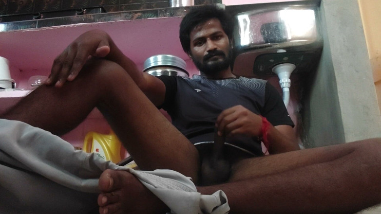 KUMBHA MANOJ KUMAR: XHard - největší dračí vesnice