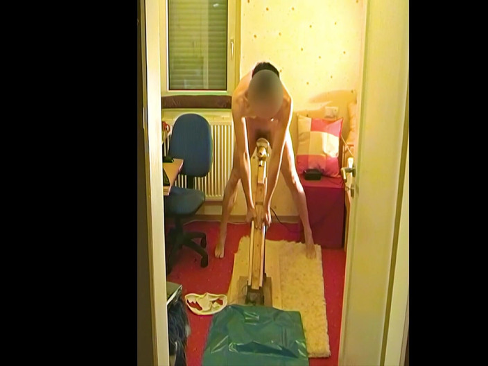 Mark Hannes: Staande zaklamp masturbatie