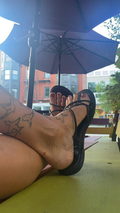 Dianna Davis: Ранкові кавові пальці