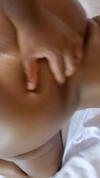 Dominique Larue ความอวบอิ่มเซ็กซี่