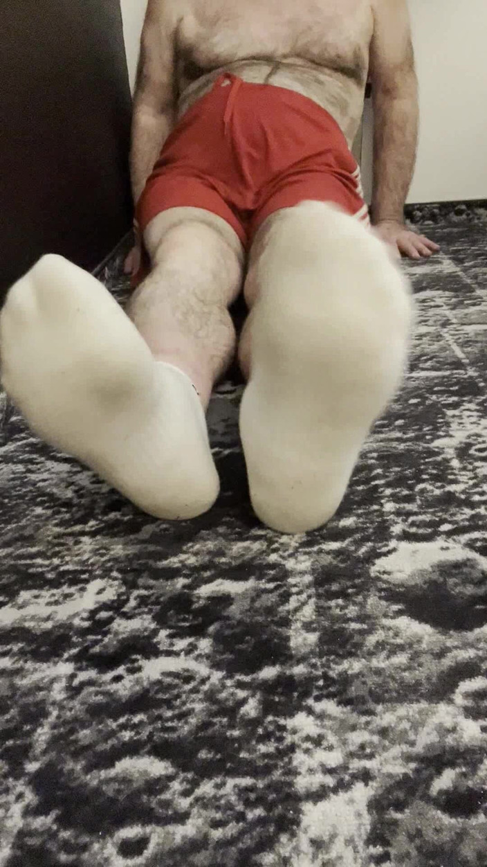 Coach Karl dude lodge: Coach Karl's Feet in His White Socks [8893]