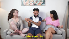 Kitty Kewpie Korner: Verdad o desafío picante