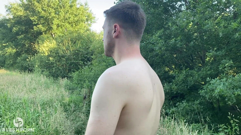 bleshporn: Julian Blesh corrida