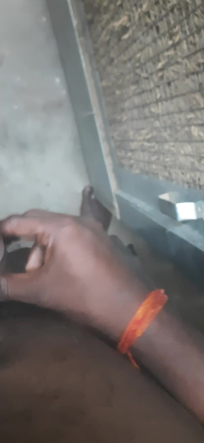 JoyfulPaw60: 我今天手淫了。