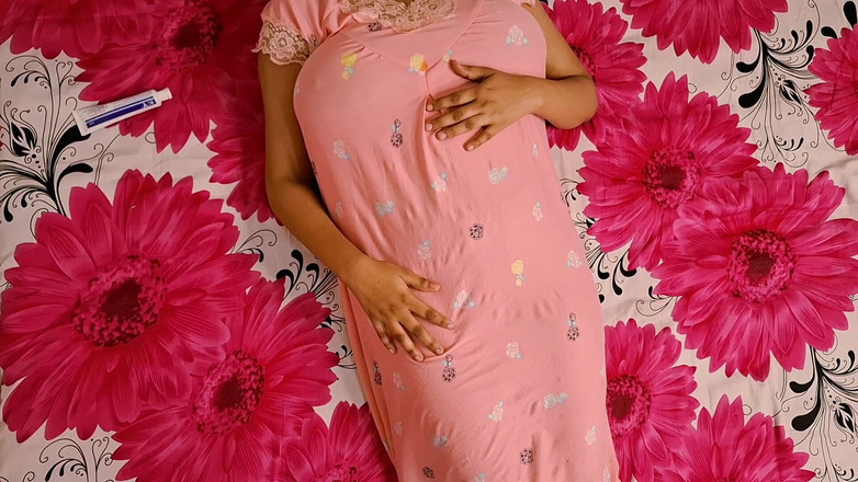 Banglasexycouple: Mát xa Ấn Độ biến thành màn làm tình rên rỉ thực...