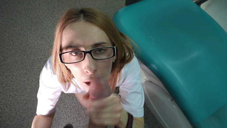 Anal Fans Couple: Ho scopato la posizione del dottore a pecorina nello studio...