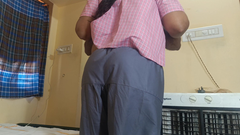 Apple baby: Uniform Girl dengan Guru Tusyen