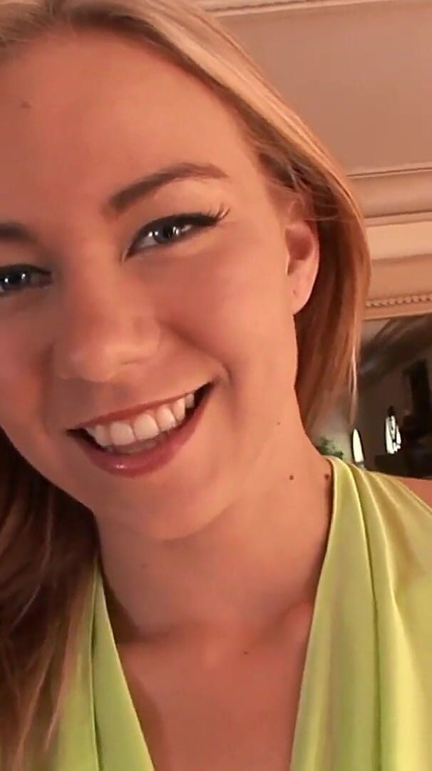 Big cock lovers: Después de la universidad Melanie Jayne, 18 años, una zorra con...