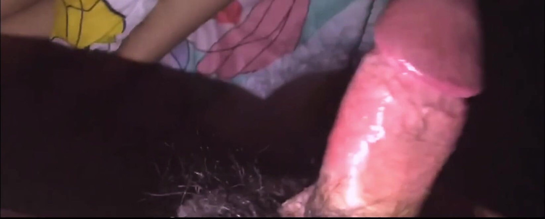 Hashini Hirunika: 빨고 섹스