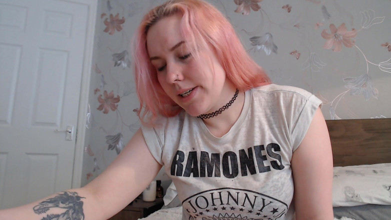 Ripley sweet studio: Små män blir söt jättinna elaka