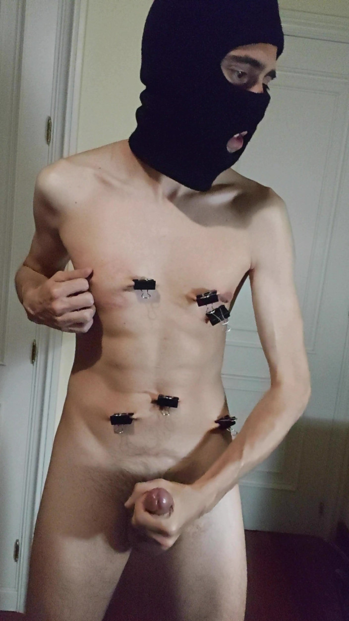 Slave Sparrow: Twink che gioca con le clip leganti