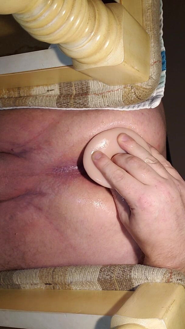 Charlieboy69: Dildo anale