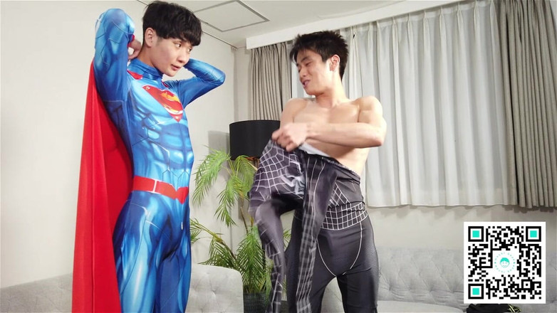 Mochi Boys: Superman X Costum Spiderman joc de roluri
