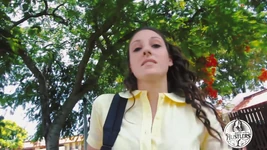 La buena chica Melanie Hicks se masturba