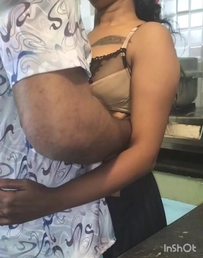 Funny couple porn studio: Tamil Kız Mutfak Yolculuğu
