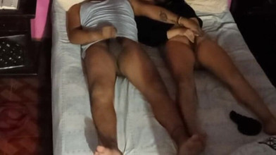 Katerine: Menyentuh diri saya dengan teman lelaki saya