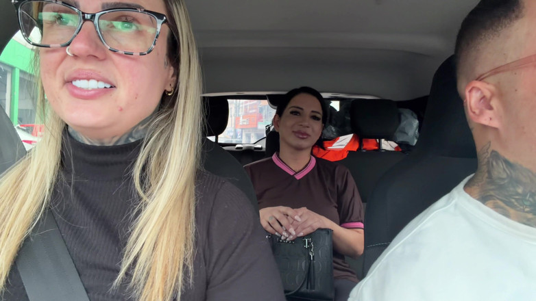 Couple dna: Maestra deja la profesión y nos sorprende