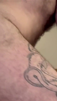 Vem visitar Barcelona e usa minha bunda para esvaziar suas bolas de suor, sêmen, cabelo o que mais você poderia pedir?