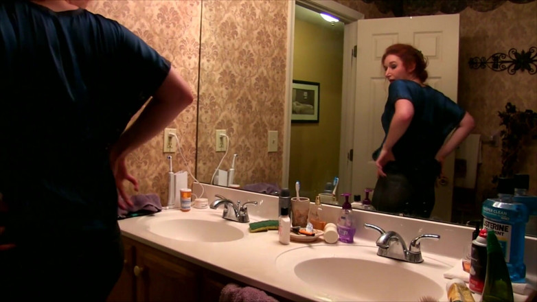 Punished Brats Spanking: Bianca sculacciata dalla figliastra