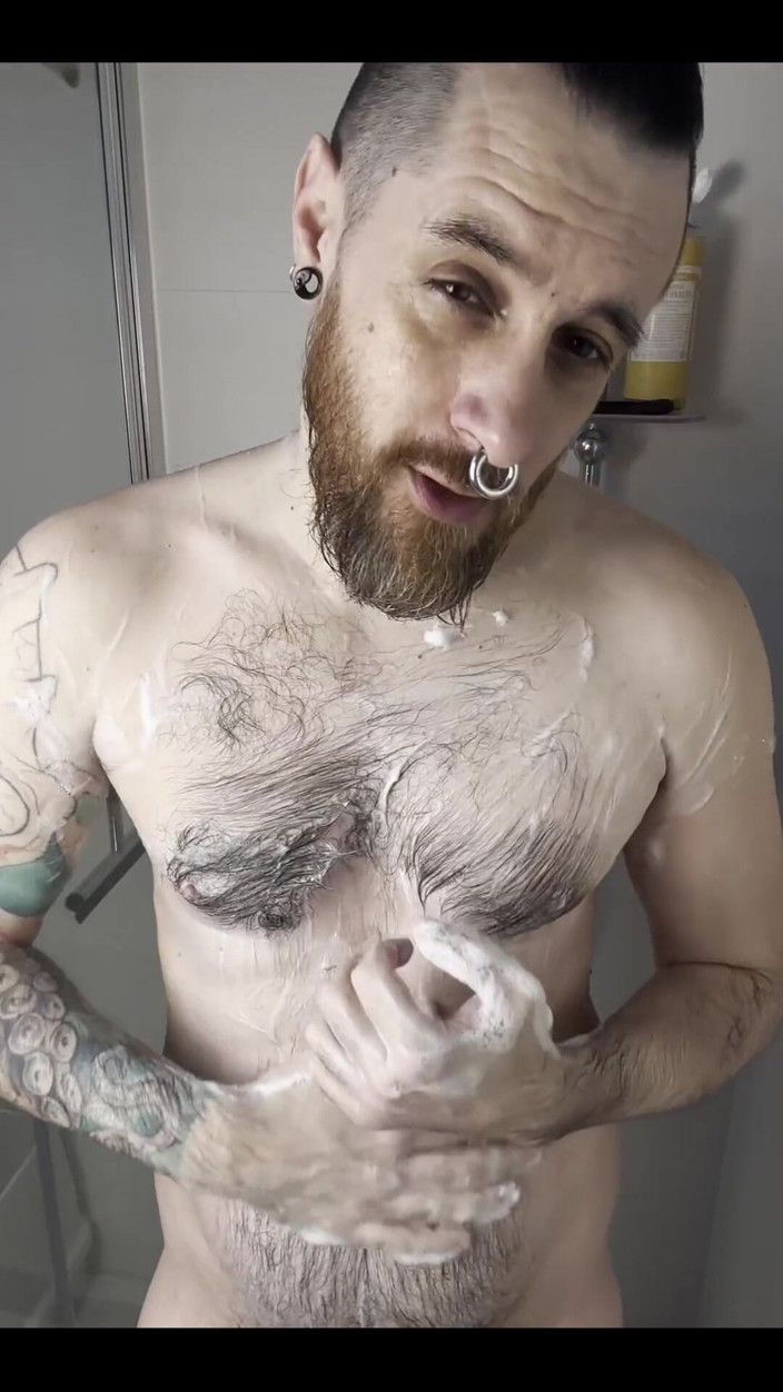 Maxx Obsidian: Shower with Me After the Gym!