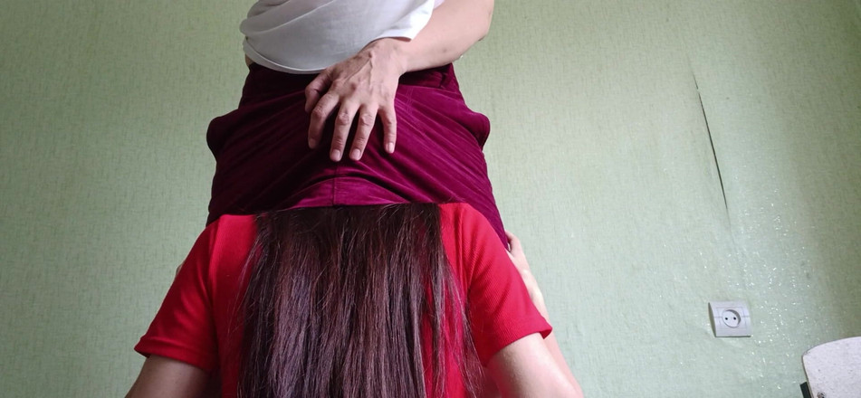 Lesbian-illusion: Jag slickar min heta styvmors fitta