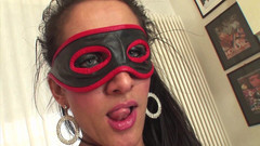 Shemale World: Jsem tvá otrokyně, bij mě a šukej mě, jak chceš