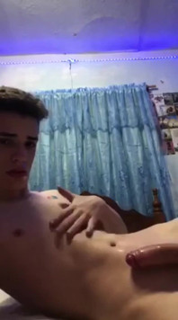 Cuban Teen Cumshot Himself in His Mouth