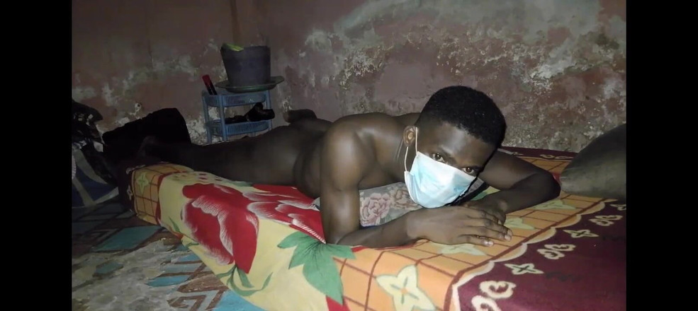 Masturbator emmy: Ich Ficke Mein Bett Wie Meine Ehefrau