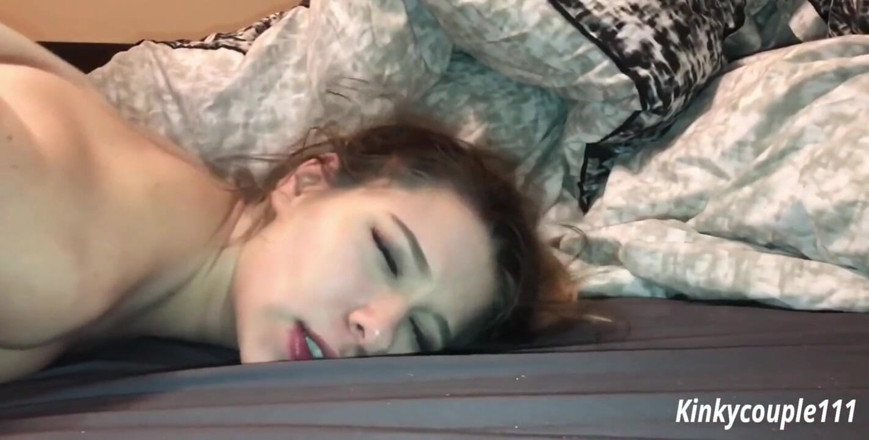 Samantha Flair: Lui le viene in bocca 4 volte dopo che lei è stata...