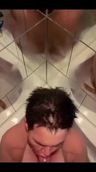 Sexo Caliente En El Jacuzzi, Mamada Bajo El Agua Y Follando