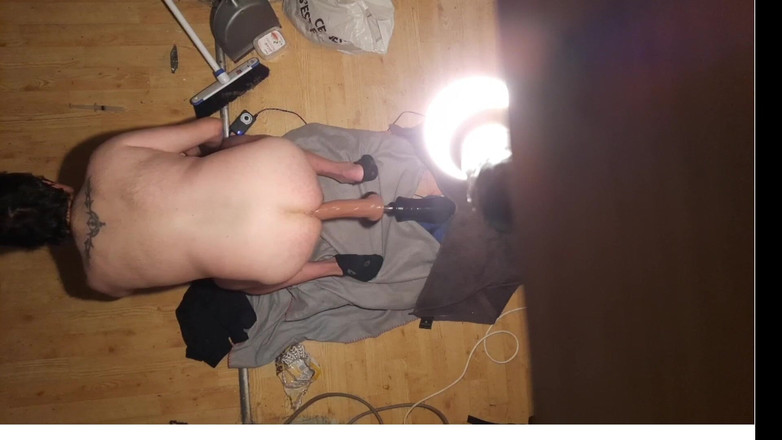 XX rap: Novo vibrador com nova máquina de foder Eu amei muito...