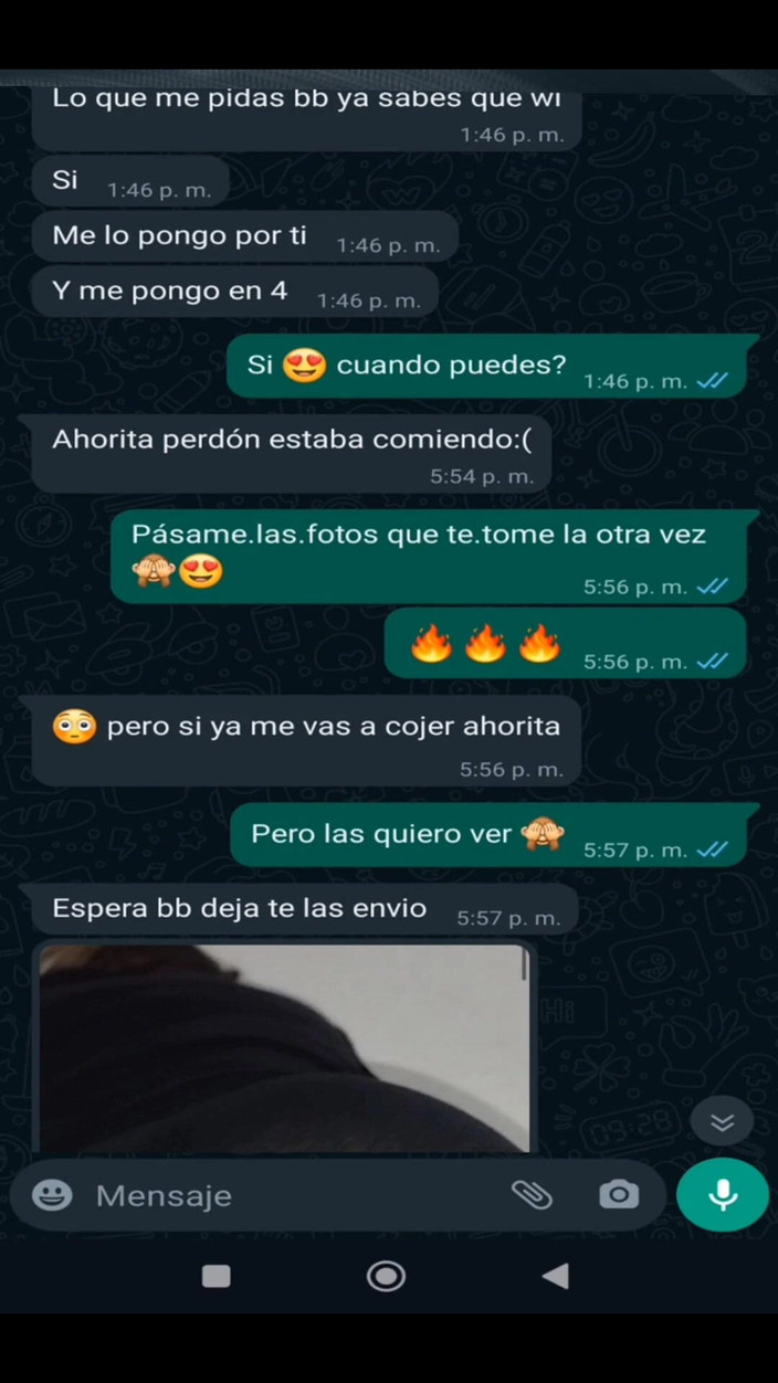 Mexicasero: Prietena mea în mini pantaloni scurți se încâlnește