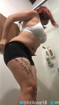Mia moglie prende un ragazzo delle consegne nudo - lizi love