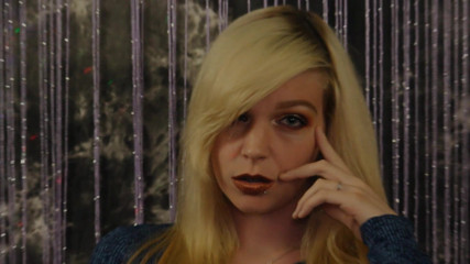 GamerGirlRoxy: Pancutan mani di bibir metalik saya: enam pancutan mani