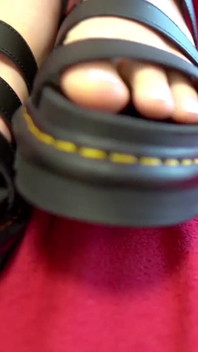 Who's a Fan of Oiled up Toes?