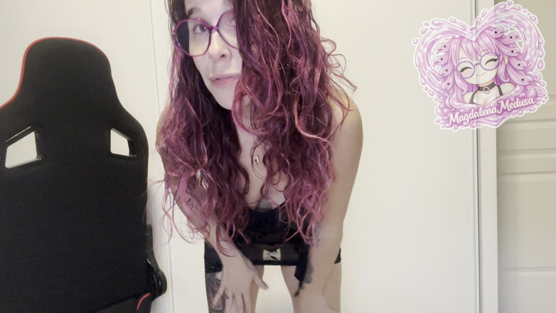 Magdalena Medusa: First JOI with Magda