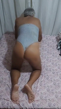 Ladysilva บนเตียง เซ็กซี่สุดๆ ในบอดี้สูท โชว์ตูดร้อนแรง