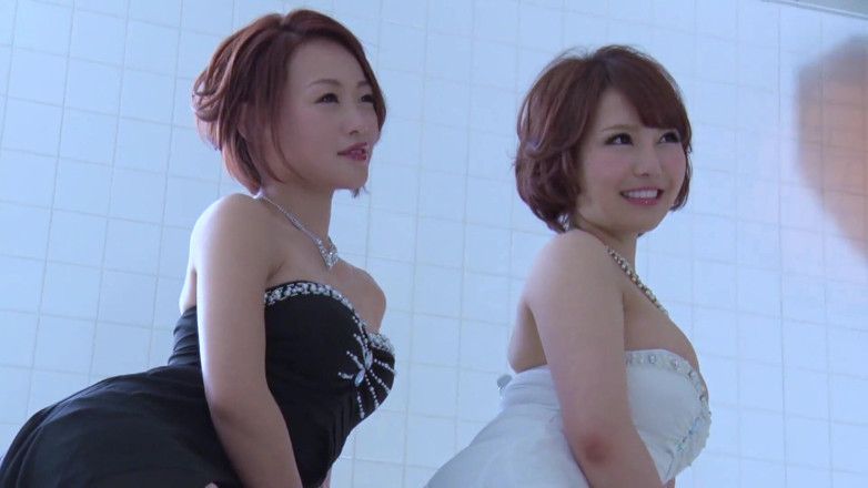 Caribbeancom: สาวเอเชียผมน้ำตาลสวยๆ นวดน้ำมันแล้วแชร์ควยลูกค้า