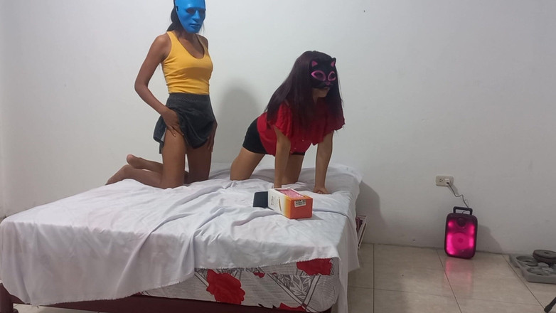 Martin13: Le rendez-vous devient vraiment sexy ! Ma copine a amené sa...