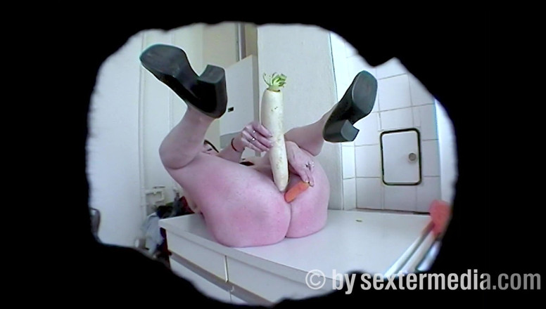 Pete on Tour: Vânătoare de pizde pe MILF excitată