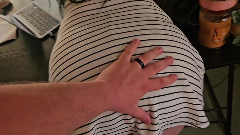 LEXI AND DAN: 美丽的大奶子秘书需要假期，老板需要一点说服力