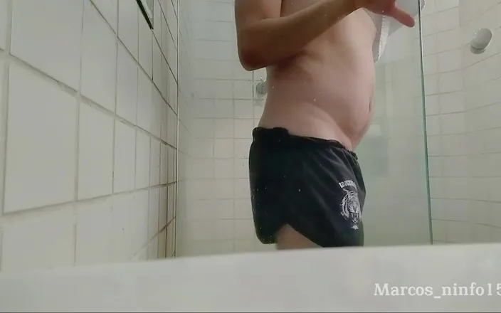Marcosninfo: I Traveled to the Capital and Stayed in a 2-star Hotel!...